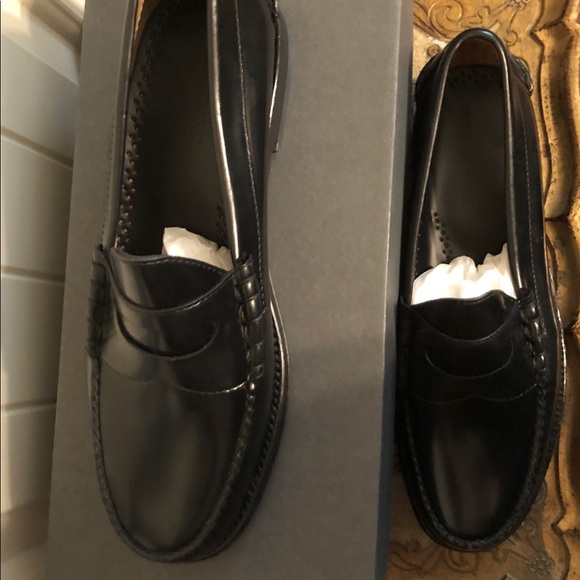 Dress shoes